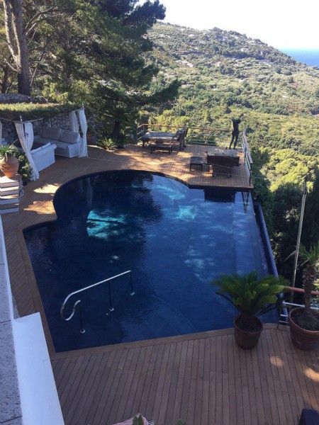 piscina a capri