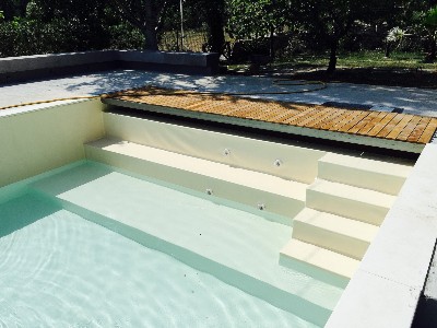 piscina a salerno con tapparella